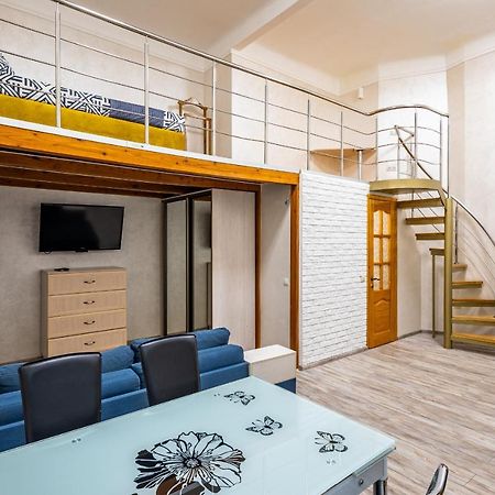 Apartment on Kovzhuna street Lviv Buitenkant foto